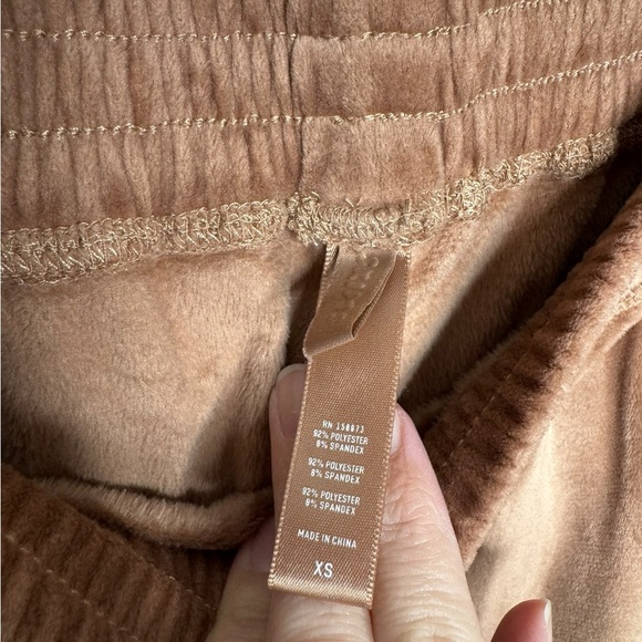 Skims | Velour Crop Tank and Wide Leg Pants Set in Sienna XS - Picture 8 of 12